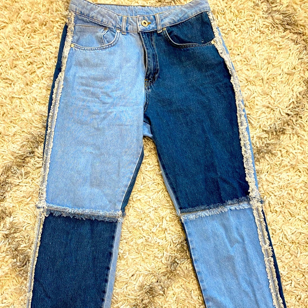 Super cute RAGGED mom jeans